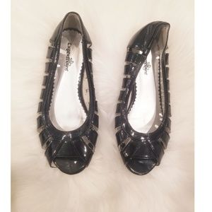 Girls black patent leather peep toes